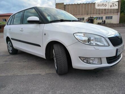 Шкода Фабія 2010 у Рівному на Automoto.ua Шкода Фабія, об'ємом двигуна 1.6 л та пробігом 187 тис. км за 5650 $, фото 1 на Automoto.ua