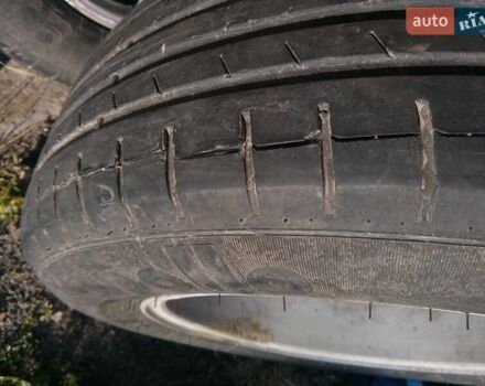 Желтый Шкода Фабия, объемом двигателя 1.39 л и пробегом 230 тыс. км за 2900 $, фото 16 на Automoto.ua