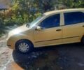 Жовтий Шкода Фабія, об'ємом двигуна 1.4 л та пробігом 245 тис. км за 3200 $, фото 2 на Automoto.ua
