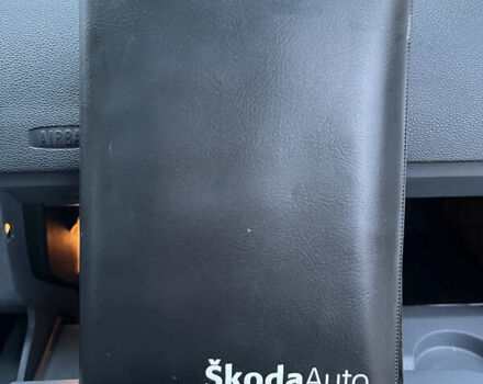 Жовтий Шкода Фабія, об'ємом двигуна 1.4 л та пробігом 223 тис. км за 4200 $, фото 19 на Automoto.ua