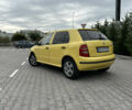 Желтый Шкода Фабия, объемом двигателя 1.39 л и пробегом 250 тыс. км за 2400 $, фото 2 на Automoto.ua