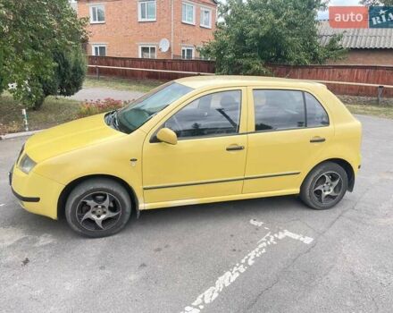 Желтый Шкода Фабия, объемом двигателя 1.39 л и пробегом 265 тыс. км за 2700 $, фото 1 на Automoto.ua
