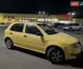 Желтый Шкода Фабия, объемом двигателя 1.4 л и пробегом 432 тыс. км за 2450 $, фото 1 на Automoto.ua
