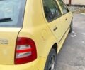 Желтый Шкода Фабия, объемом двигателя 1.39 л и пробегом 265 тыс. км за 2700 $, фото 13 на Automoto.ua