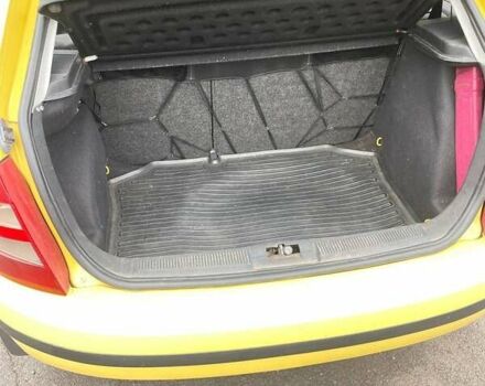 Желтый Шкода Фабия, объемом двигателя 1.39 л и пробегом 265 тыс. км за 2700 $, фото 19 на Automoto.ua