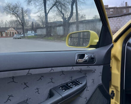 Жовтий Шкода Фабія, об'ємом двигуна 1.4 л та пробігом 223 тис. км за 4200 $, фото 15 на Automoto.ua