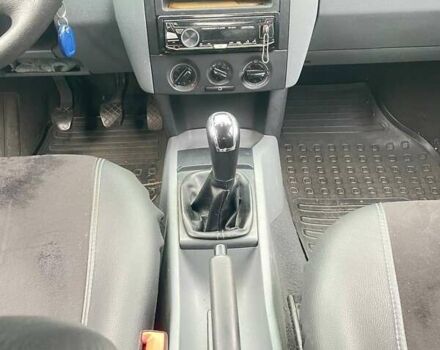 Желтый Шкода Фабия, объемом двигателя 1.39 л и пробегом 265 тыс. км за 2700 $, фото 21 на Automoto.ua