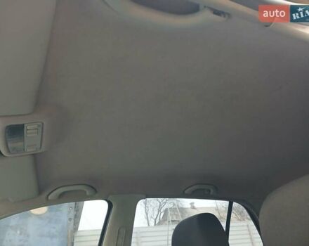 Желтый Шкода Фабия, объемом двигателя 1.4 л и пробегом 208 тыс. км за 3100 $, фото 10 на Automoto.ua