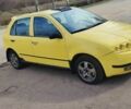 Желтый Шкода Фабия, объемом двигателя 1.2 л и пробегом 200 тыс. км за 2300 $, фото 1 на Automoto.ua