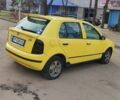 Желтый Шкода Фабия, объемом двигателя 1.2 л и пробегом 200 тыс. км за 2300 $, фото 2 на Automoto.ua