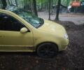 Жовтий Шкода Фабія, об'ємом двигуна 1.9 л та пробігом 252 тис. км за 3500 $, фото 5 на Automoto.ua