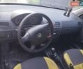 Жовтий Шкода Фабія, об'ємом двигуна 1.2 л та пробігом 245 тис. км за 2800 $, фото 3 на Automoto.ua