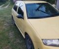 Жовтий Шкода Фабія, об'ємом двигуна 1.2 л та пробігом 245 тис. км за 2800 $, фото 11 на Automoto.ua