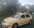 Желтый Шкода Фабия, объемом двигателя 1.2 л и пробегом 278 тыс. км за 3700 $, фото 5 на Automoto.ua
