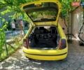 Желтый Шкода Фабия, объемом двигателя 1.2 л и пробегом 164 тыс. км за 2800 $, фото 2 на Automoto.ua