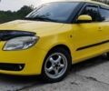 Желтый Шкода Фабия, объемом двигателя 1.6 л и пробегом 303 тыс. км за 4500 $, фото 1 на Automoto.ua
