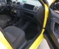 Желтый Шкода Фабия, объемом двигателя 1.2 л и пробегом 182 тыс. км за 4500 $, фото 10 на Automoto.ua