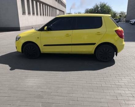 Шкода Фабія 2008 у Кам'янське (Дніпродзержинськ) на Automoto.ua Жовтий Шкода Фабія, об'ємом двигуна 1.4 л та пробігом 320 тис. км за 4050 $, фото 4 на Automoto.ua