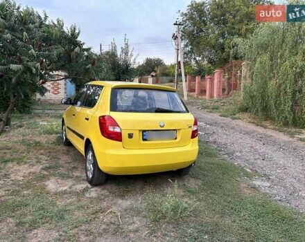 Жовтий Шкода Фабія, об'ємом двигуна 1.2 л та пробігом 170 тис. км за 4700 $, фото 2 на Automoto.ua