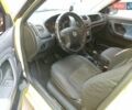 Желтый Шкода Фабия, объемом двигателя 1.2 л и пробегом 182 тыс. км за 4500 $, фото 14 на Automoto.ua