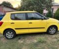 Желтый Шкода Фабия, объемом двигателя 1.2 л и пробегом 170 тыс. км за 4700 $, фото 1 на Automoto.ua