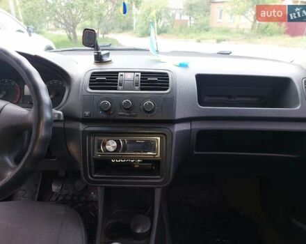 Желтый Шкода Фабия, объемом двигателя 1.2 л и пробегом 182 тыс. км за 4500 $, фото 15 на Automoto.ua
