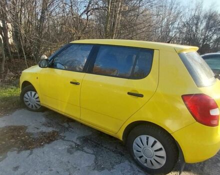 Жовтий Шкода Фабія, об'ємом двигуна 1.2 л та пробігом 203 тис. км за 4500 $, фото 1 на Automoto.ua