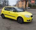 Желтый Шкода Фабия, объемом двигателя 1.2 л и пробегом 152 тыс. км за 4700 $, фото 1 на Automoto.ua