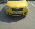 Желтый Шкода Фабия, объемом двигателя 1.2 л и пробегом 166 тыс. км за 4700 $, фото 1 на Automoto.ua