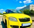 Желтый Шкода Фабия, объемом двигателя 16 л и пробегом 175 тыс. км за 6300 $, фото 2 на Automoto.ua