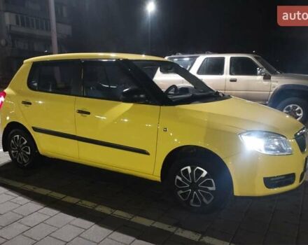 Желтый Шкода Фабия, объемом двигателя 1.2 л и пробегом 152 тыс. км за 4700 $, фото 15 на Automoto.ua