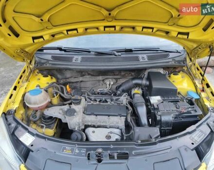 Жовтий Шкода Фабія, об'ємом двигуна 1.2 л та пробігом 182 тис. км за 3999 $, фото 13 на Automoto.ua