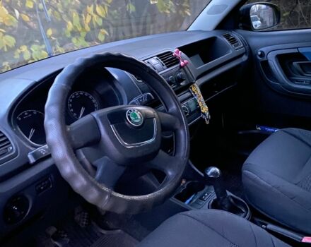 Жовтий Шкода Фабія, об'ємом двигуна 1.2 л та пробігом 195 тис. км за 3550 $, фото 4 на Automoto.ua