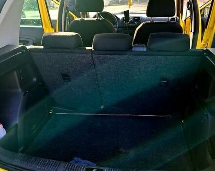 Жовтий Шкода Фабія, об'ємом двигуна 1.2 л та пробігом 163 тис. км за 5500 $, фото 6 на Automoto.ua