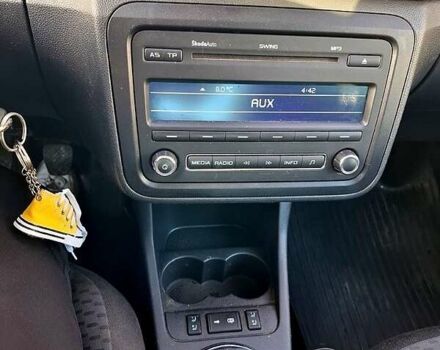 Жовтий Шкода Фабія, об'ємом двигуна 1.2 л та пробігом 163 тис. км за 5500 $, фото 10 на Automoto.ua