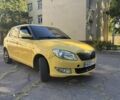 Жовтий Шкода Фабія, об'ємом двигуна 1.4 л та пробігом 420 тис. км за 3994 $, фото 1 на Automoto.ua