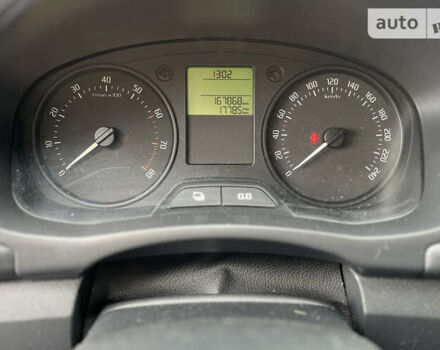 Желтый Шкода Фабия, объемом двигателя 1.2 л и пробегом 173 тыс. км за 5990 $, фото 11 на Automoto.ua