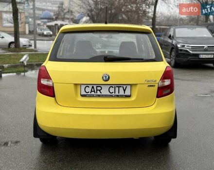 Жовтий Шкода Фабія, об'ємом двигуна 1.39 л та пробігом 298 тис. км за 4300 $, фото 5 на Automoto.ua