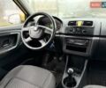 Жовтий Шкода Фабія, об'ємом двигуна 1.39 л та пробігом 298 тис. км за 4300 $, фото 9 на Automoto.ua