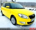 Желтый Шкода Фабия, объемом двигателя 1.2 л и пробегом 142 тыс. км за 5700 $, фото 1 на Automoto.ua