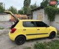 Желтый Шкода Фабия, объемом двигателя 1.6 л и пробегом 242 тыс. км за 6200 $, фото 5 на Automoto.ua