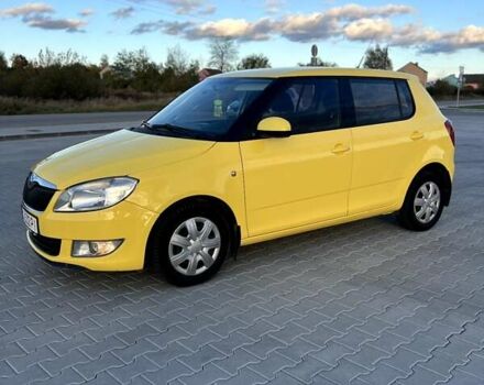 Шкода Фабия 2012 в Львове на Automoto.ua Желтый Шкода Фабия, объемом двигателя 1.39 л и пробегом 168 тыс. км за 4799 $, фото 2 на Automoto.ua