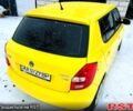 Желтый Шкода Фабия, объемом двигателя 1.2 л и пробегом 142 тыс. км за 5700 $, фото 3 на Automoto.ua