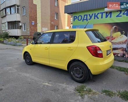 Шкода Фабия 2012 в Киеве на Automoto.ua Желтый Шкода Фабия, объемом двигателя 1.4 л и пробегом 300 тыс. км за 4900 $, фото 5 на Automoto.ua