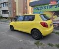 Шкода Фабия 2012 в Киеве на Automoto.ua Желтый Шкода Фабия, объемом двигателя 1.4 л и пробегом 300 тыс. км за 4900 $, фото 5 на Automoto.ua
