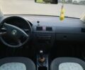 Жовтий Шкода Фабія, об'ємом двигуна 1.2 л та пробігом 250 тис. км за 3000 $, фото 6 на Automoto.ua