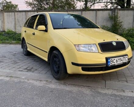 Жовтий Шкода Фабія, об'ємом двигуна 1.2 л та пробігом 250 тис. км за 3000 $, фото 1 на Automoto.ua