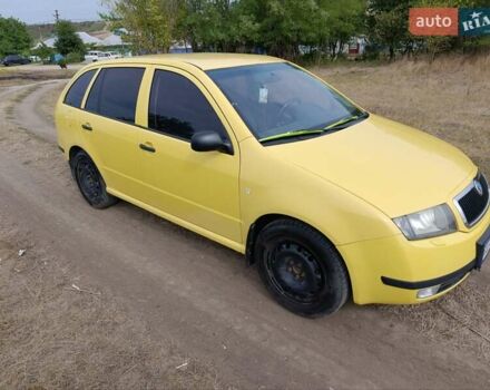 Желтый Шкода Фабия, объемом двигателя 1.4 л и пробегом 209 тыс. км за 4200 $, фото 7 на Automoto.ua