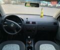 Желтый Шкода Фабия, объемом двигателя 1.2 л и пробегом 251 тыс. км за 2900 $, фото 7 на Automoto.ua
