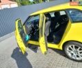 Жовтий Шкода Фабія, об'ємом двигуна 1.39 л та пробігом 287 тис. км за 4000 $, фото 12 на Automoto.ua
